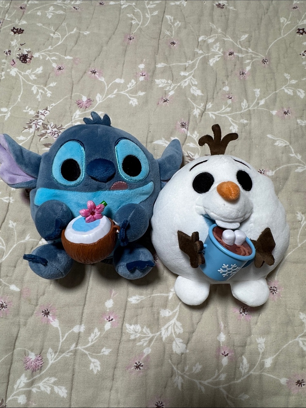 Disney Blue Stitch & White Olaf Plush Duo with Drink Accessories